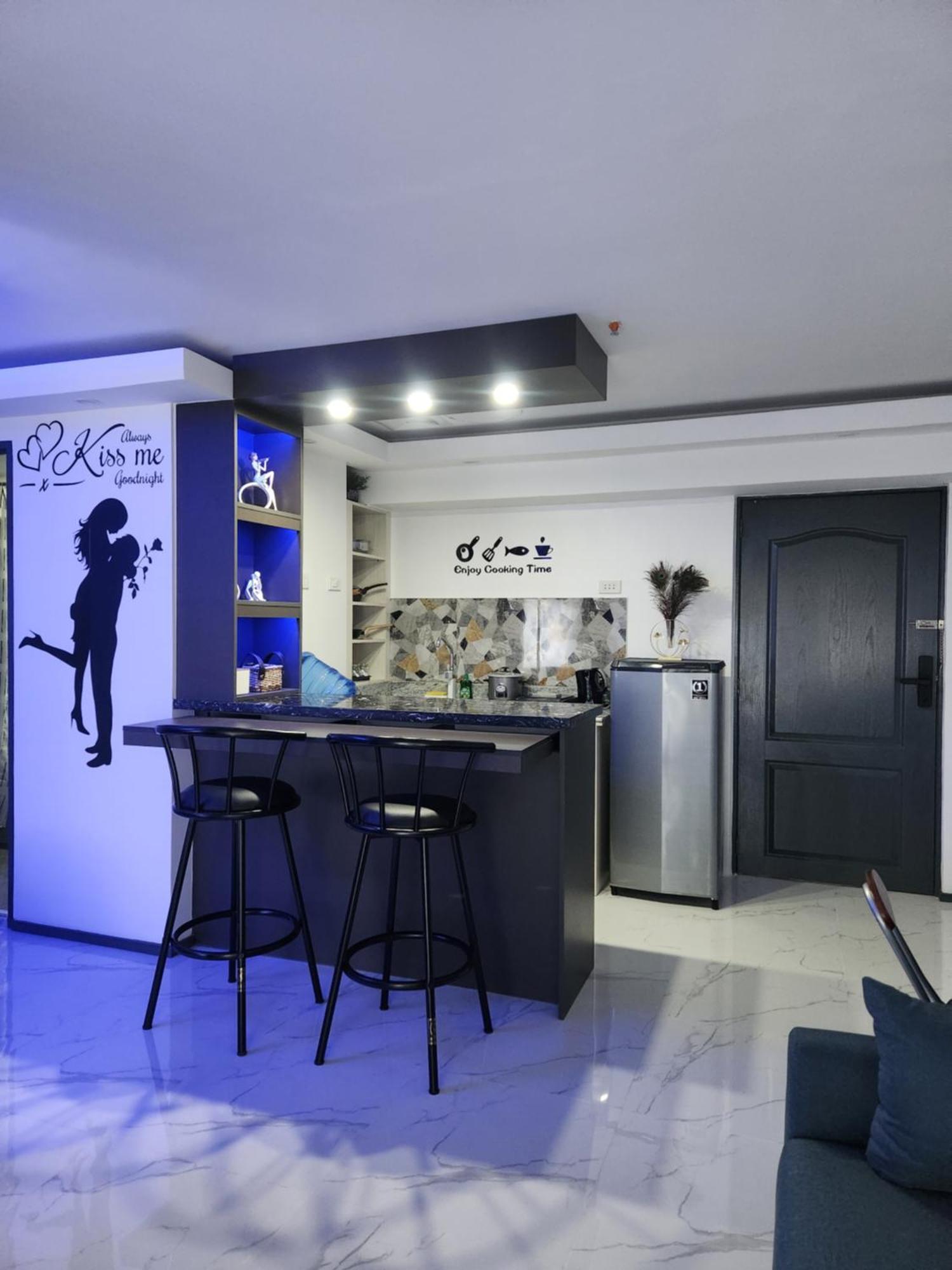 Condo Azur Suites B316 Near Airport, Netflix, Stylish, Cozy With Swimming Pool Мактан Екстер'єр фото